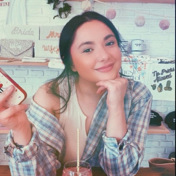 Meet your Posher, Vanessa - Picture 1 of 1